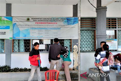 Dukcapil Rejang Lebong Perkuat Alat Rekam Ktp Elektronik Antara News