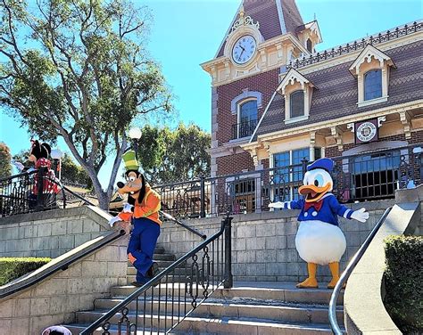 Top 5 Disneyland Attractions