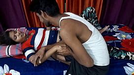 Hottest Indian Couple At Outdoor Sex At Open Public Place Video In Hindi Xnxx