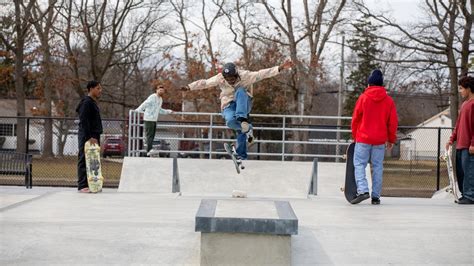 $1.25 million skate park opens in Brentwood's Roberto Clemente Park ...