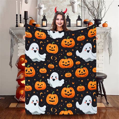 Muecwrye Halloween Blanket, Cute Halloween Spooky Black and White Throw