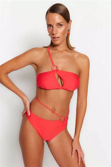 Buy Trendyol Red Accessorized Regular Leg Bikini Bottoms 2024 Online