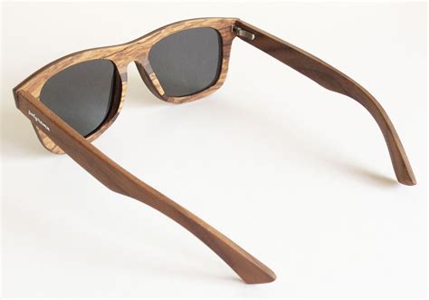 Walnut Wood Sunglasses With Polarized Lenses By Polyrama 3995