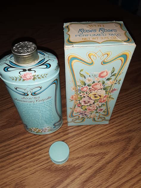 Full Avon 1977 Roses Roses Perfumed Talc Body Powder 375 Oz Net Wt