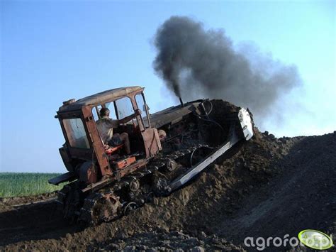 Zdjęcie traktor DT 75 #42109 - Galeria rolnicza agrofoto
