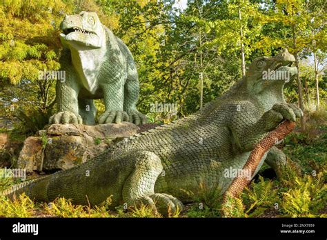 Iguanodon Dinosaur Models At Crystal Palace Park The First Dinosaur Sculptures In The World