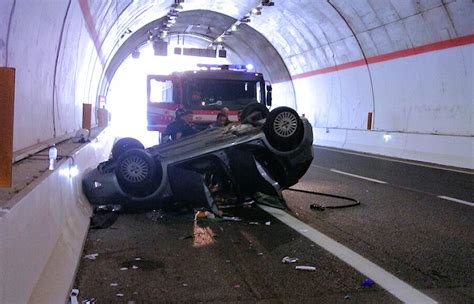 Tragico incidente sull A2 è in gravi condizioni una bimba di sette