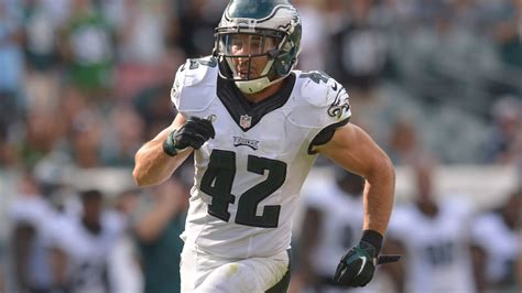 Eagles Release Chris Maragos