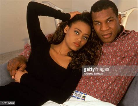 2 489 Fotos E Imágenes De Alta Resolución De Robin Givens Getty Images