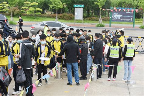 海阳市政府 部门动态 今天中考开考！海阳4167名初四学子走上考场