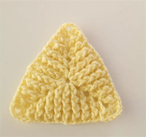 Maris Crochet Crochet Triangle 3d Motif Crochet Triangle Crochet Triangle Pattern Crochet