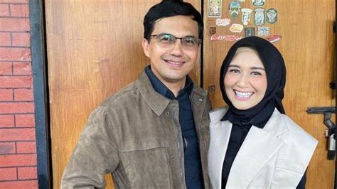 Bahagia Gagal Nikahi Ayu Ting Ting Sahrul Gunawan Bulan Madu Keliling