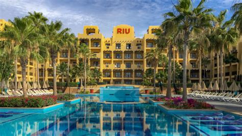 Staying at the Riu Santa Fe Cabo San Lucas with Kids - Blissmersion