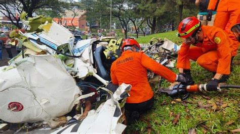 Pesawat Cessna Jatuh Di Tangsel Orang Awak Meninggal Dunia