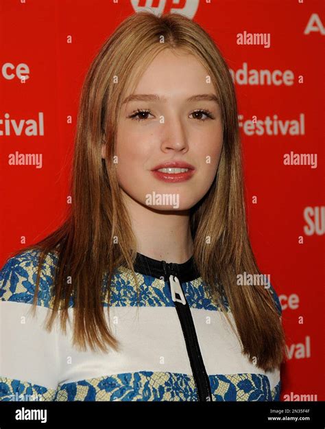 Maddison Brown A Cast Member In Strangerland Poses At The Premiere