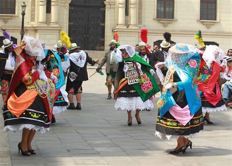 Presentaron La Tunantada De Jauja En Palacio De Gobierno Flickr