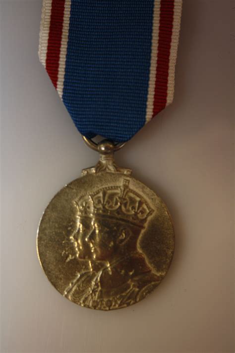 King George Vi Coronation Medal Replica Medals