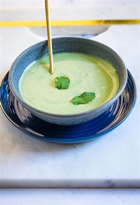 Minute Mint Raita Recipe Restaurant Style I Knead To Eat