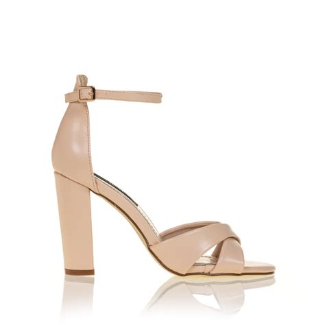 Πέδιλα nude δερματίνη με χιαστί σχέδιο στη φάσα και χοντρό τακούνι TSOUKALAS