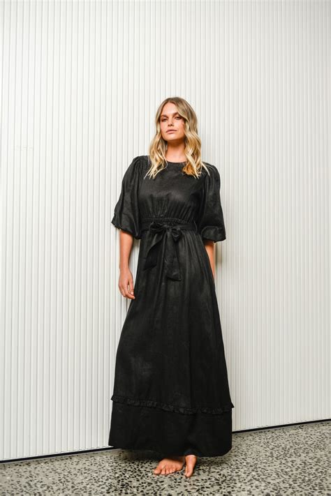 TILLY MAXI DRESS - BLACK - Lunar Fox