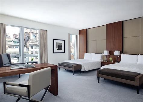 The Langham New York Fifth Avenue Hotel Ideal Location