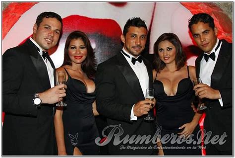 El sexy desfile y las chicas más hot de la rumba Playboy VIP Party Fotos Rumberos
