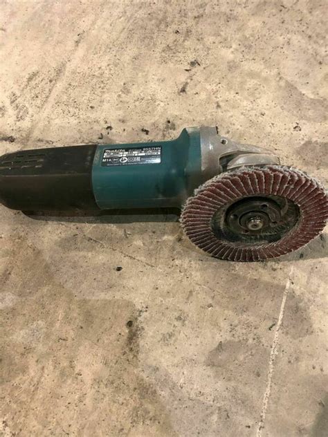Шлифмашина угловая электрическая Makita GA5030R 720 Вт d125 мм — купить ...