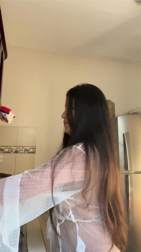 Latina Cachonda 1 Cachonda Latina