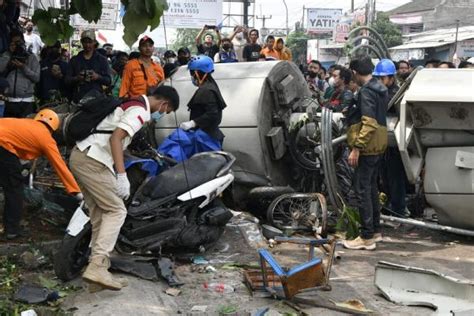 Polisi Resmi Tetapkan Sopir Truk Trailer Sebagai Tersangka Kecelakaan