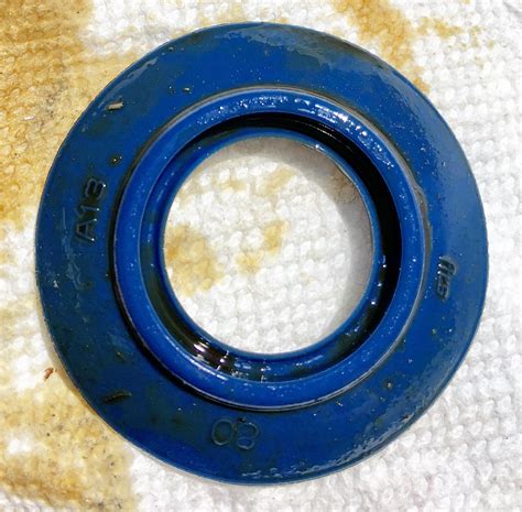 Cut Open Used OEM Mitsubishi MZ690116 - Bob Is The Oil Guy
