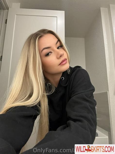 Annika Fedorov Nude OnlyFans Leaked Photo 1