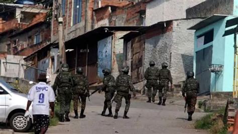 Al Menos Nueve Muertos En Operativo Policial En Favelas Del Norte De