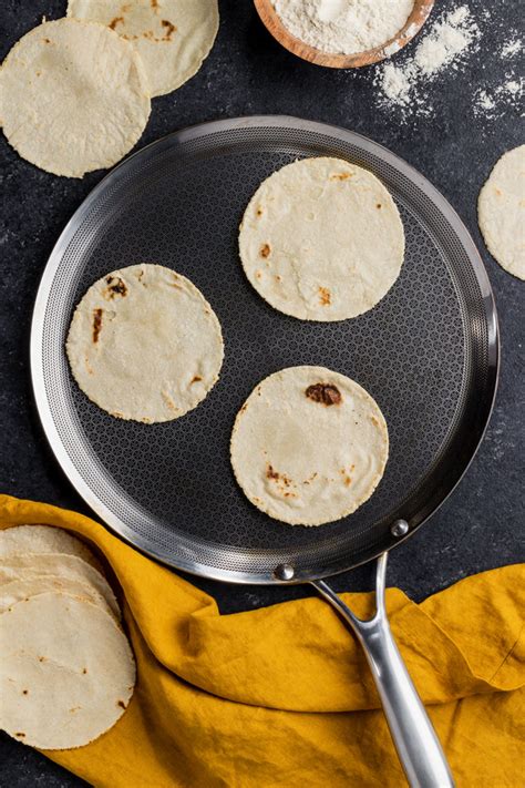 Here's Exactly Why You Need A Griddle Pan – Hexclad Cookware