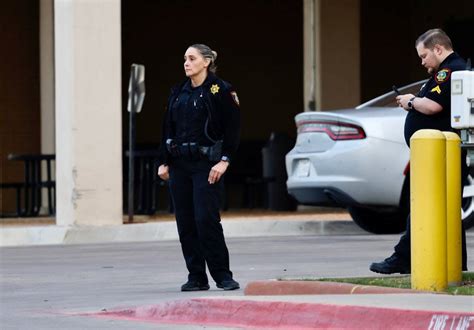 Tarrant Deputy Shot At Fort Worth Credit Union Expected To Recover