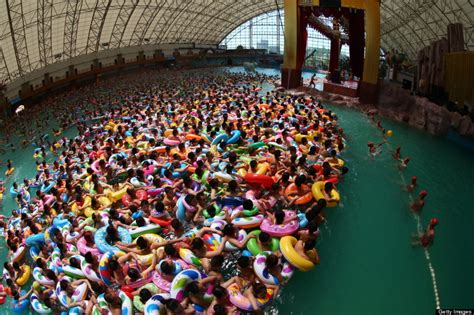 Chinese Tourists REALLY Love Their Swimming Pool At The 'Daying Dead ...