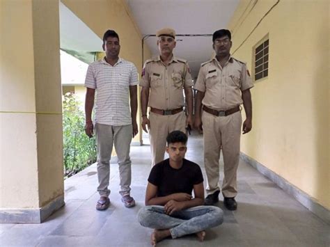 Youth Arrested With Illegal Weapon Minor Also Detained धौलपुर में