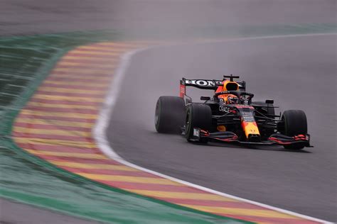 F1 2021 Verstappen Denies Russell Belgian GP Pole In Dramatic Wet