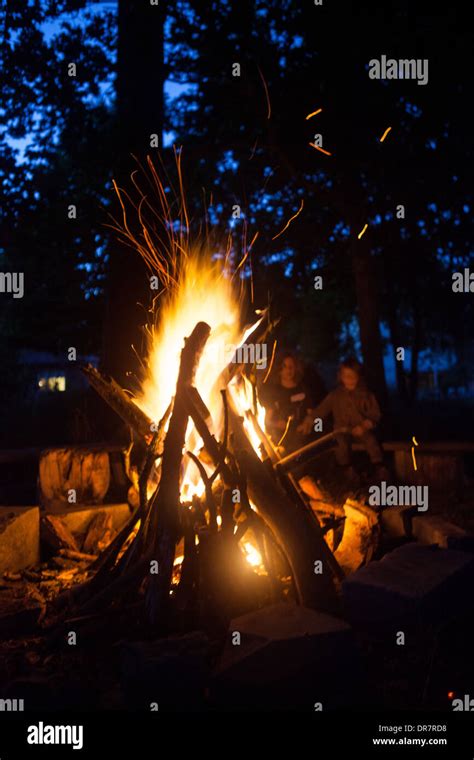 Campfire With Sparks Hi Res Stock Photography And Images Alamy