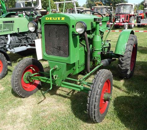 11er Deutz Bj 1940 11 PS Mit Klappgreifer Gesehen Bei Der