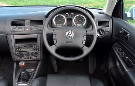 Used Volkswagen Bora Saloon (1999 - 2005) interior