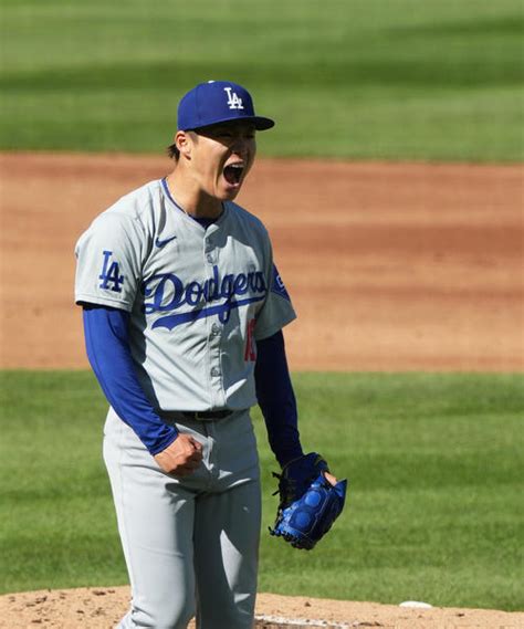 山本由伸がメジャー初勝利 初回無死満塁3者三振斬りから5回3安打無失点8k 誠也も抑えた Mlb 日刊スポーツ