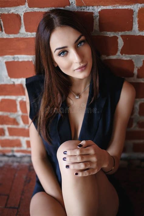 Jeune Femme Sexy Dans Une Belle Lingerie Image Stock Image Du Blanc Mode 80520291