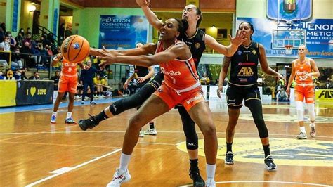 Serie A Femminile Famila Schio Virtus Bologna La Finale Di Coppa