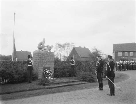 Wapen Koninklijke Marechaussee 140 Jaar Op De Koning Willem III Kazerne