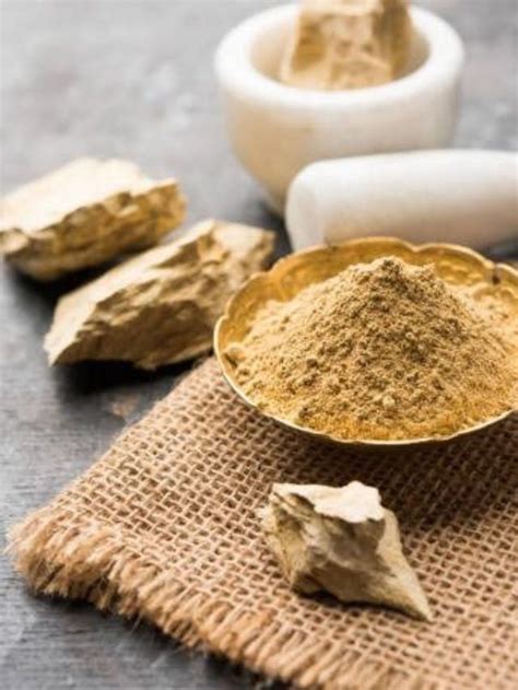 Multani Mitti For Glowing Skin Refreshing Ways To Use Multani Mitti