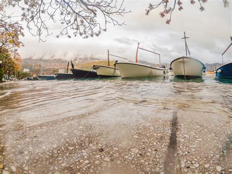 How worried are you about rising ocean levels?