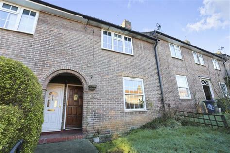 Shroffold Road Downham Bromley Br1 2 Bedroom Terraced House For Sale