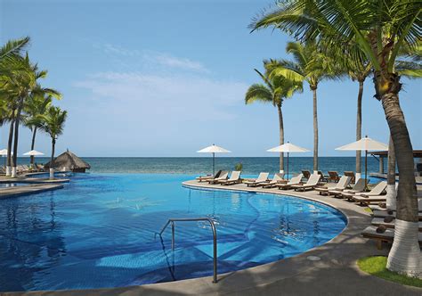 Krystal Grand Nuevo Vallarta - Book Now