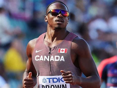 Aaron Brown Sprints To 2nd In 200 Metres Topping Canadian Relay