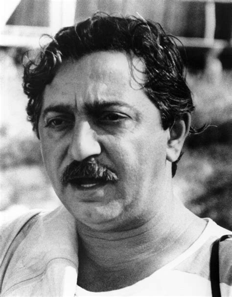 Chico Mendes Era Cinegrafista - Famosos Que Partiram: Chico Mendes